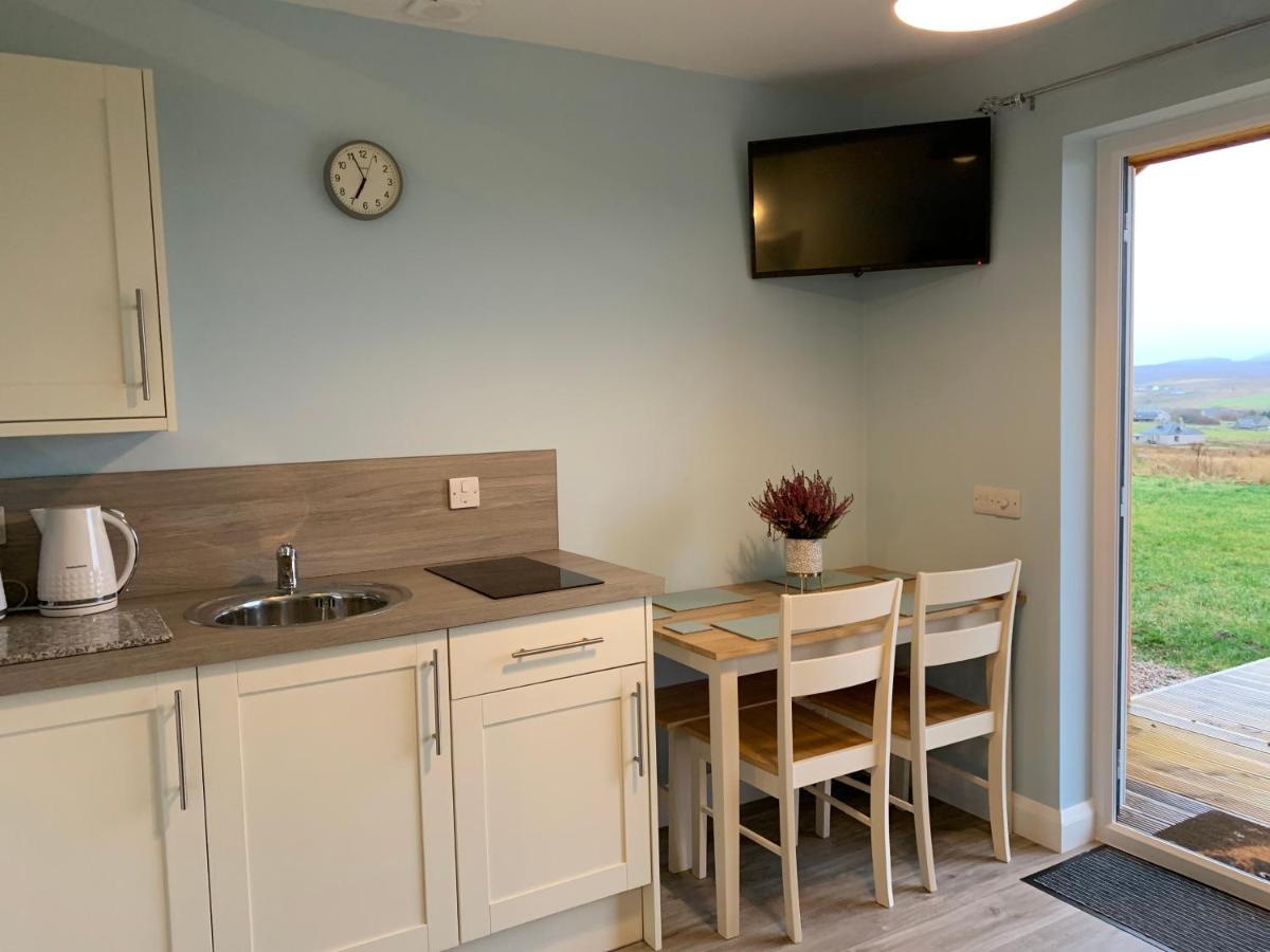 Hebridean Holiday Cabins Breasclete Екстериор снимка